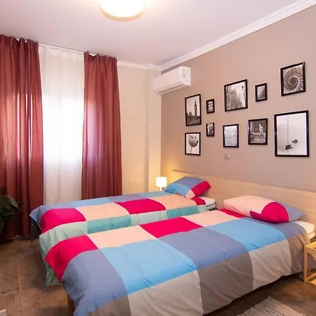 Apartment 2 Bedroom Few Steps From Plaka