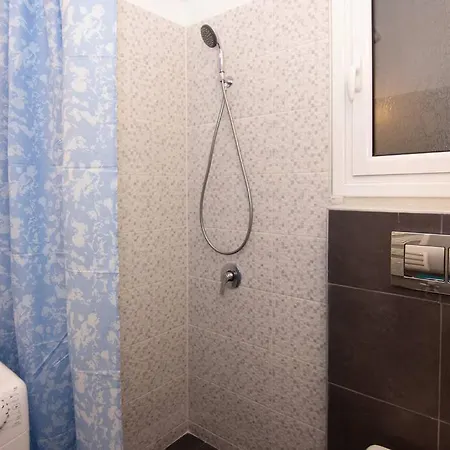 Apartment 2 Bedroom Few Steps From Plaka