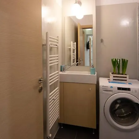 2 Bedroom Few Steps From Plaka Apartment *